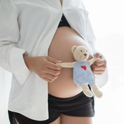 7 Kandungan Skincare dan Makeup Ini Ternyata Harus Dihindari Ibu Hamil