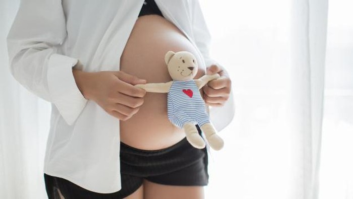 7 Kandungan Skincare dan Makeup Ini Ternyata Harus Dihindari Ibu Hamil