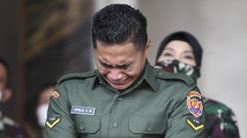 Aprilio Manganang Sedih 28 Tahun Bohongi Diri Menjadi Wanita