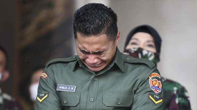 Aprilio Perkasa Manganang mengaku telah membohongi diri sendiri menjadi seorang wanita selama 28 tahun hidupnya.