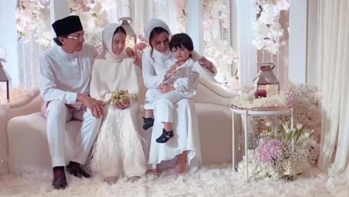 Berikut potret pernikahan ke-3 Engku Emran setelah bercerai dengan Laudya Cynthia Bella&period;