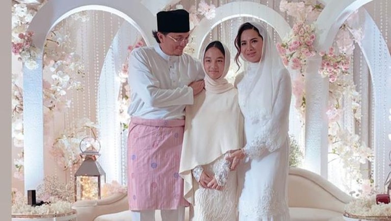Berikut potret pernikahan ke-3 Engku Emran setelah bercerai dengan Laudya Cynthia Bella.
