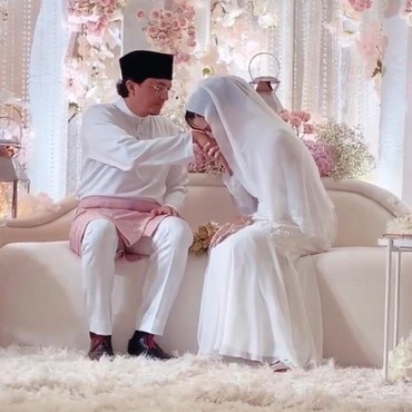 Pernikahan ke-3 Engku Emran Usai Bercerai dengan Laudya Cynthia Bella