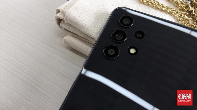 Sejumlah HP yang tergolong murah sudah dilengkapi NFC. Dengan konektivitas tersebut, HP dapat digunakan bayar tol tanpa sentuh.