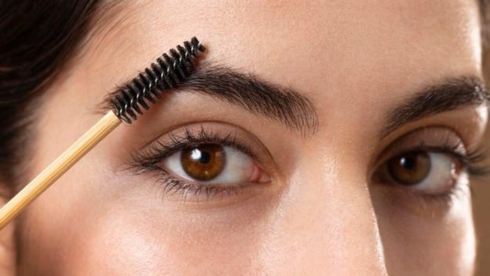 Tips Memilih Bentuk Alis Sesuai dengan Bentuk Wajah