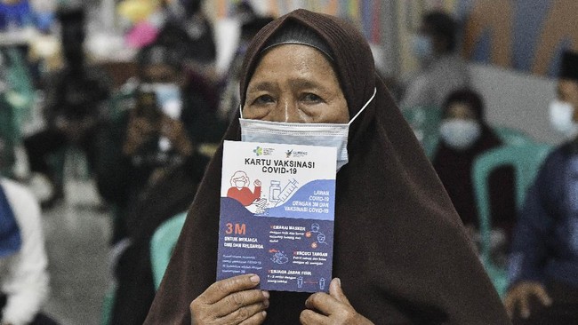 Untuk meminimalisasi kekhawatiran masyarakat divaksin Covid saat berpuasa, Kemenag berharap tokoh agama dan ormas Islam ikut sosialisasi ke tengah warga.