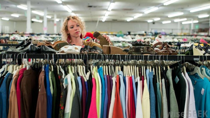5 Hal yang Harus Diperhatikan Saat Thrifting Atau Berbelanja Pakaian Bekas