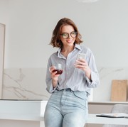 Daftar Kekayaan yang Perlu Dimiliki Perempuan Milenial