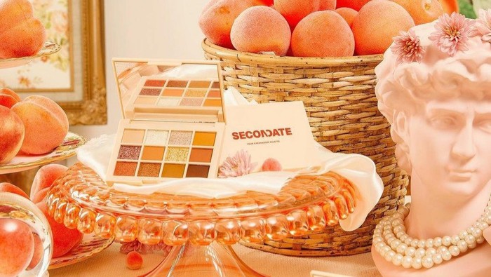 4 Eyeshadow Palette Ini Punya Variasi Warna Cantik dengan Kualitas Terbaik, Ada yang 50 Ribuan Aja! 4 Eyeshadow Palette Ini Punya Variasi Warna Cantik dengan Kualitas Terbaik, Ada yang 50 Ribuan Aja!