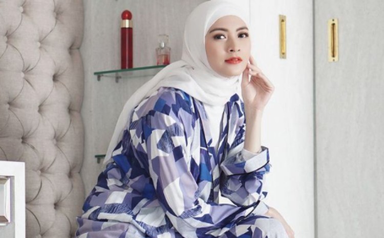 RAHASIA SKINCARE ARTIS Bunda ingin perawatan supaya kulit makin glowing? Bisa nih, mencoba sederetan perawatan seperti yang dilakukan artis. Simak yuk, ulasannya.