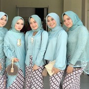 7 Inspirasi Kebaya Warna Mint untuk Kondangan dan Bridesmaid