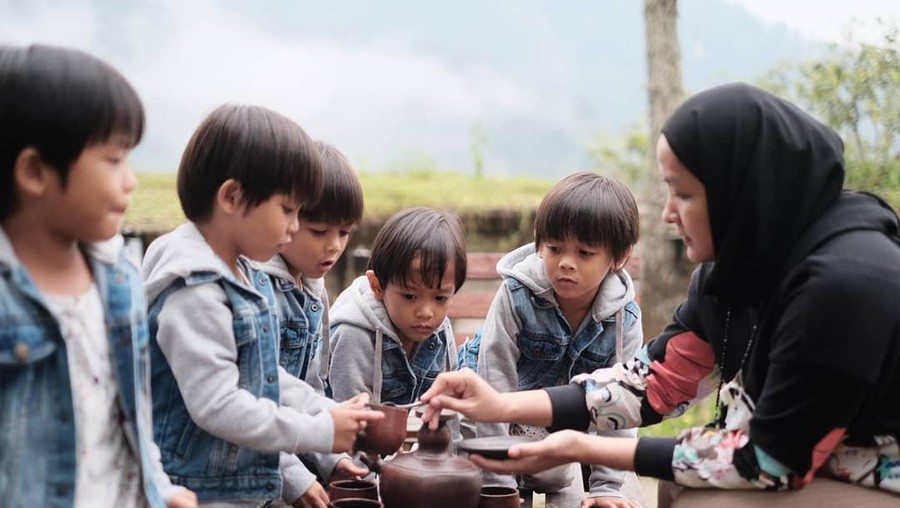 Bayi kembar lima aiueo Bayi kembar lima aiueo