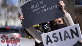 Warga AS Dukung Komunitas Asia-Amerika Usai Insiden Atlanta