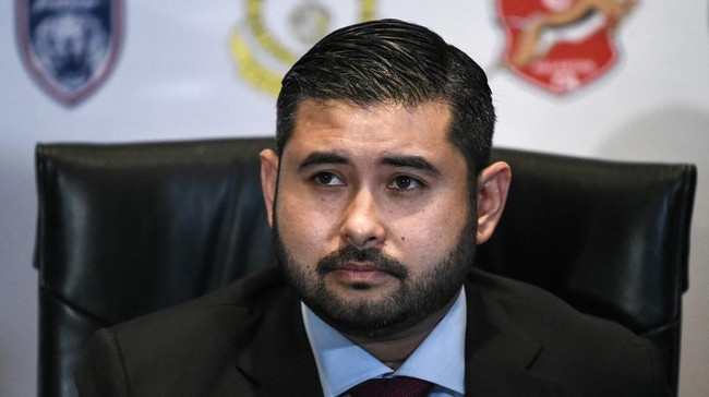 Mantan penyerang timnas Malaysia, Safee Sali, mendukung putra kesultanan Johor, Tunku Ismail Sultan Ibrahim, kembali pimpin Asosiasi Sepak Bola Malaysia (FAM).