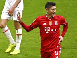 Lewandowski: Tiga Gol Sempurna, Tiga Rekor Disikat