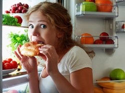 7 Cara Kendalikan Rasa Lapar Berlebih, Cocok Buat yang Lagi Diet!