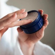 Teliti Sebelum Membeli, 7 Kandungan Skincare Ini Berbahaya untuk Kulit dan Kesehatanmu!