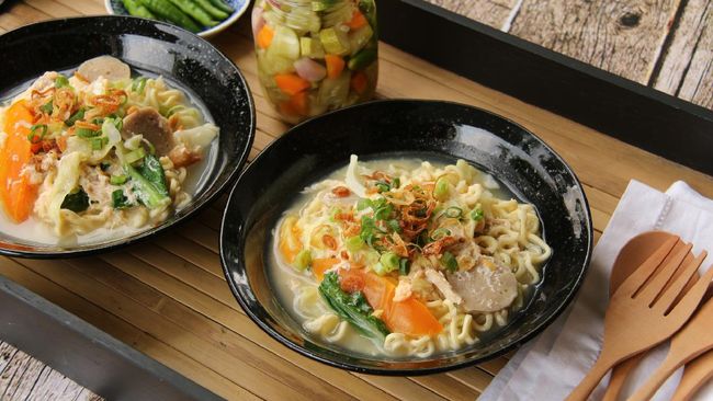 Mi godog cocok disantap untuk makan malam dan dinikmati selagi masih hangat. Intip resep mi godog Jogja yang enak dan bisa dibuat sendiri di rumah.
