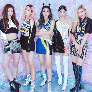 Lirik Lagu Trust Me - ITZY