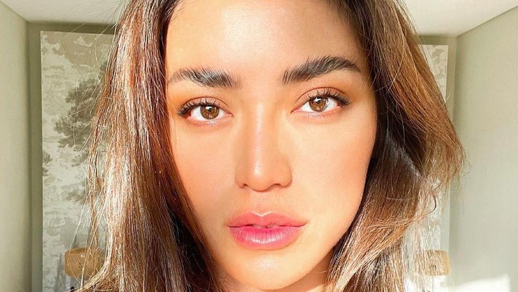 Jessica Iskandar Nikmati Hidup di Bali, Cicip Banyak Makanan Enak