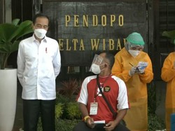 Jokowi: Para Kiai Sampaikan Jatim Siap Diberi Vaksin AstraZeneca