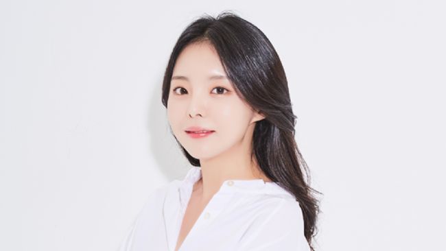 Sumber dari CUBE Entertainment mengonfirmasi kakak J-Hope BTS, Jung Ji-woo akan menikah dalam waktu dekat.