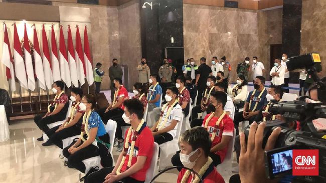 Raja Sapta Oktohari: BWF Masih Belum Mengaku Salah Ketua NOC Indonesia Raja Sapta Oktohari menyatakan BWF belum mengakui kesalahan atas insiden Indonesia dipaksa mundur dari All England.