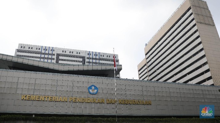 Kementerian Pendidikan dan Kebudayaan (CNBC Indonesia/Muhammad Sabki) Kementerian Pendidikan dan Kebudayaan (CNBC Indonesia/Muhammad Sabki)