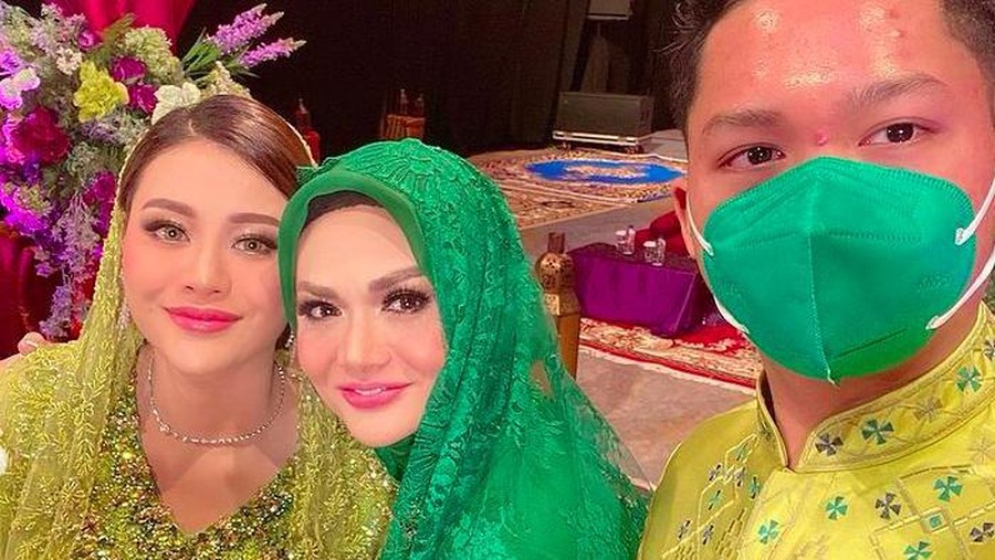 Krisdayanti, Aurel, dan Azriel