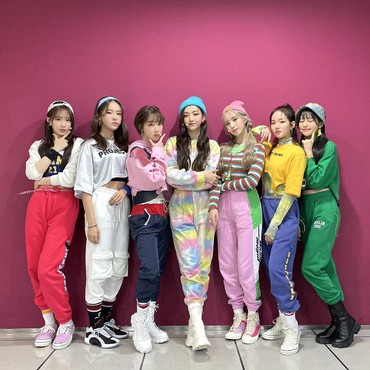 Lirik Lagu After School - Weeekly