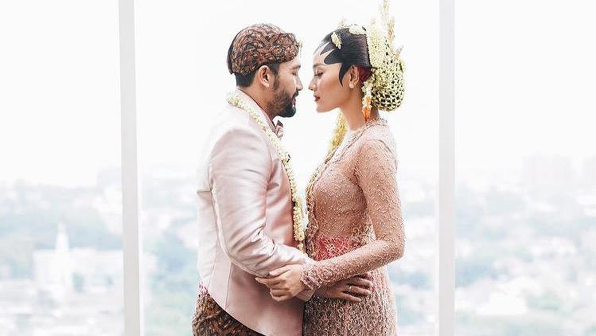 Berikut adalah momen pernikahan Dara Warganegara dan Chef Norman Ismail