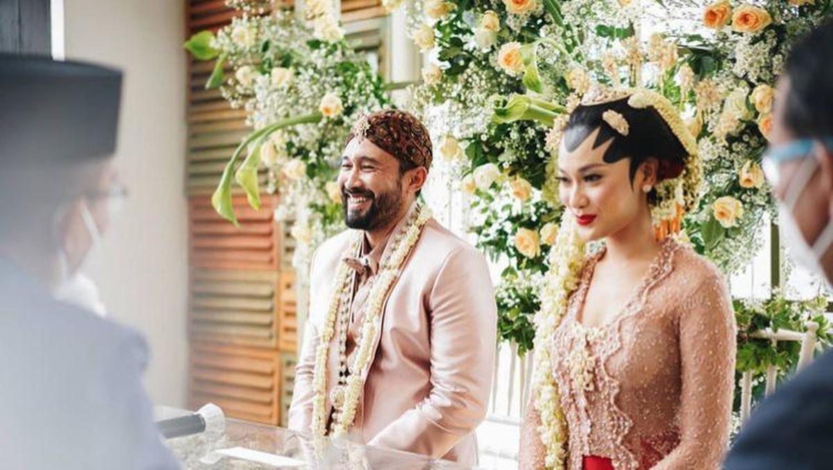 Berikut adalah momen pernikahan Dara Warganegara dan Chef Norman Ismail