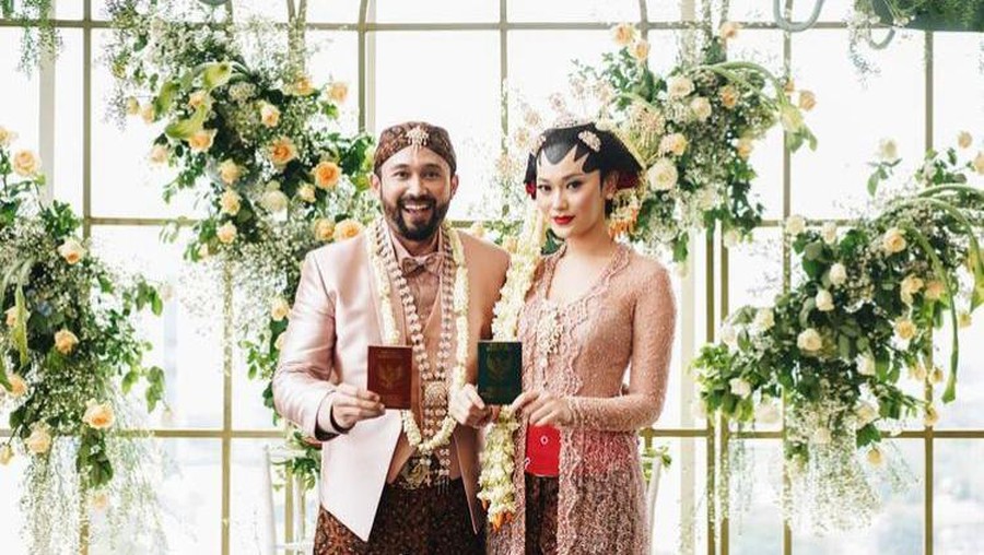 Berikut adalah momen pernikahan Dara Warganegara dan Chef Norman Ismail