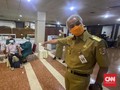 Ganjar Tak Ambil Pusing Satu-Dua Warga Penolak Vaksin