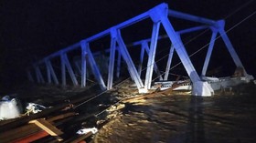 Jembatan Setengah Jadi di Sumsel Roboh Diterjang Banjir