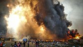 FOTO: Amuk Si Jago Merah di Kamp Rohingya Kebakaran besar kembali melanda kamp pengungsi Rohingya di perbatasan Bangladesh