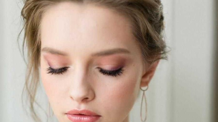 Tips Make Up Flawless dan Tahan Lama di Hari Pernikahan