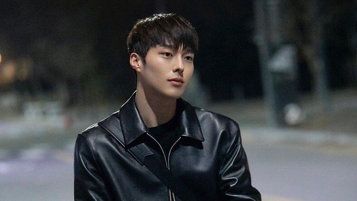 8 Fakta Aktor Jang Ki Yong yang Mengawali Kariernya Sebagai Model 8 Fakta Aktor Jang Ki Yong yang Mengawali Kariernya Sebagai Model