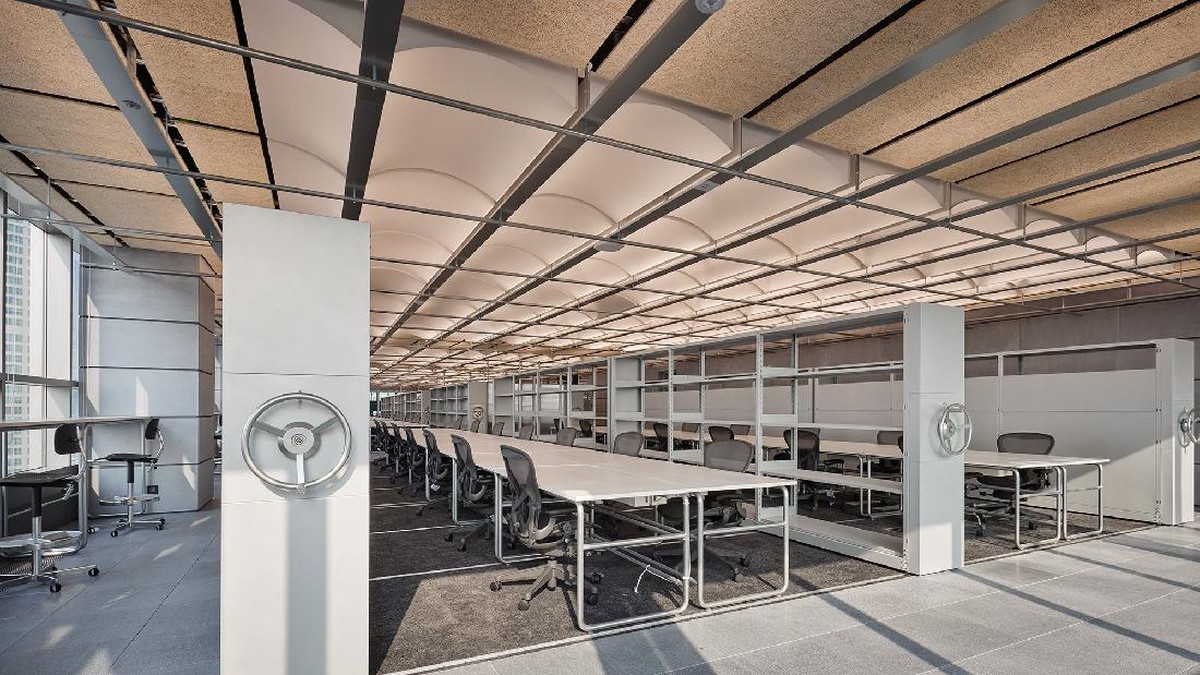 Berikut adalah potret mewahnya gedung baru Big Hit agensi BTS setelah ganti nama jadi Hybe&period;