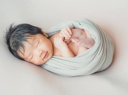 36 Inspirasi Nama Bayi Perempuan & Laki-Laki Berdasarkan Zodiak