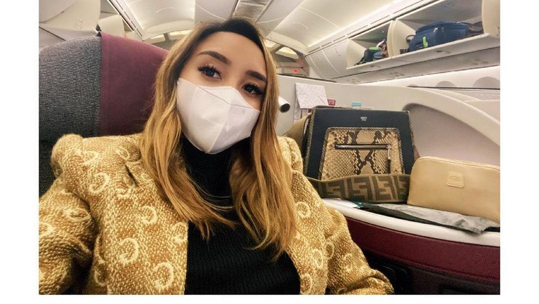 Potret Gaya Salmafina Saat Mengunjungi Kekasih di Amerika Berikut adalah gaya Salmafina saat mengunjungi sang kekasih di Amerika