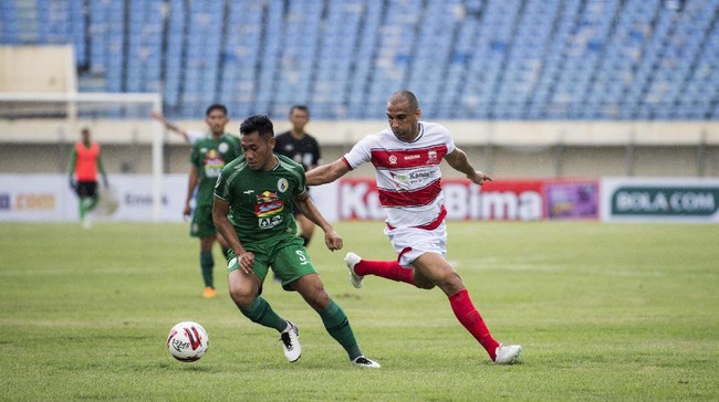 PSS Sleman menang 1-0 atas Persik Kediri dalam laga lanjutan Grup C Piala Menpora 2021 di Stadion Si Jalak Harupat, Bandung, Kamis (1/4) sore WIB.