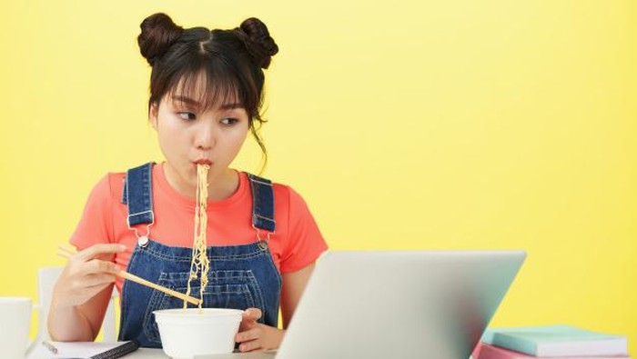 Berat Badan Tak Stabil? Coba Tips dan Trik Biar Langsing Permanen