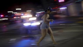 FOTO: Semprotan Merica Bubarkan Pesta di Pantai Miami