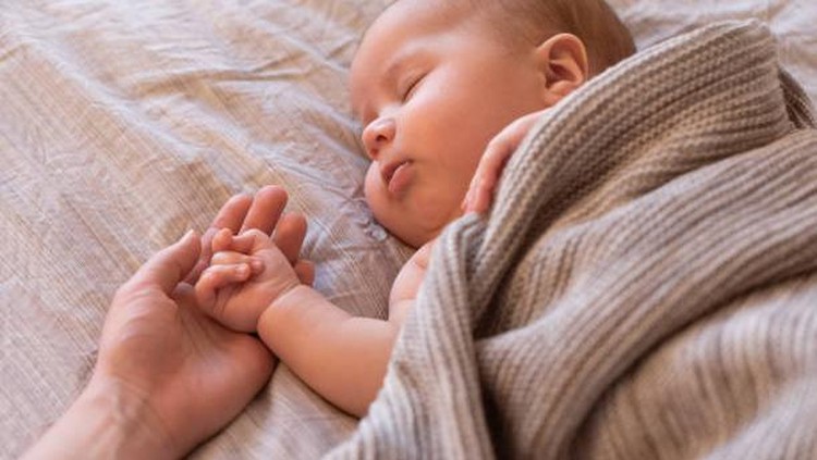 100 Nama Bayi Laki-Laki Islami Modern Bunda masih bingung memilih nama untuk Si Kecil? Berikut ini nama bayi laki-laki islami modern yang bisa Bunda jadikan referensi.