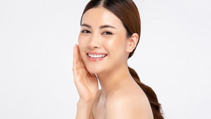 Kandungan Alkohol dalam Skincare Belum Tentu Buruk Untuk Kulit, Deretan Alkohol Ini Ternyata Aman Bagi Kulit!