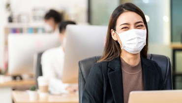 Masker Bikin Hidup Wanita Lebih Mudah & Makin Percaya Diri, Kok Bisa?
