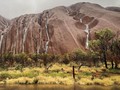 FOTO: Air Terjun yang Muncul di Batu Keramat Australia