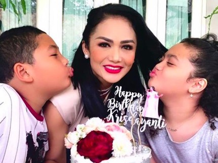 Krisdayanti Ultah ke-46, Suara Merdu Amora Jadi Kado Pelipur Lara