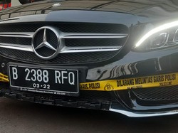 Polisi Sebut Pelat RFQ di Mercy Pelaku Tabrak Lari Bukan Pelat Dinas